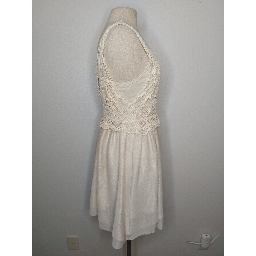 Love Fire Junior Womens Large Lace Dress Off White Beige Halter Lace Sleeveless - Picture 7 of 14